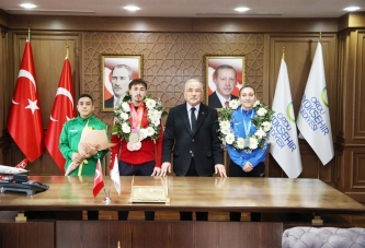 BAŞKAN GÜLER BAŞARILI SPORCULARI AĞIRLADI