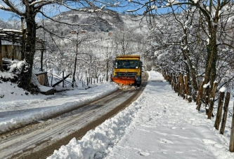 FATSA'DA KAR YAĞIŞIYLA MÜCADELE