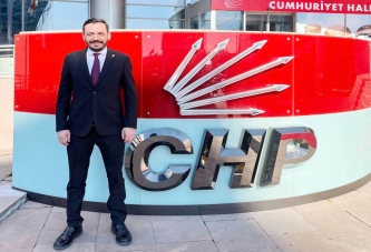 "GENÇLER PARTİNİN GELECEĞİNİ ŞEKİLLENDİRİYOR"