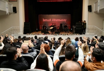 İSMAİL ALTUNSARAY’DAN MEST EDEN KONSER