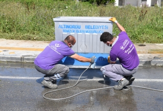 KONTEYNERLER DEZENFEKTE EDİLİP, BOYANDI