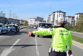 KURALSIZ SÜRÜCÜLERE CEZA YAĞDI