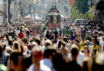 NÜFUS YOĞUNLUĞU BÜYÜK KENTLERDE