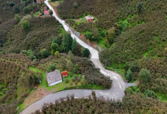 ÖRENCİK’TE BETON YOL SEVİNCİ