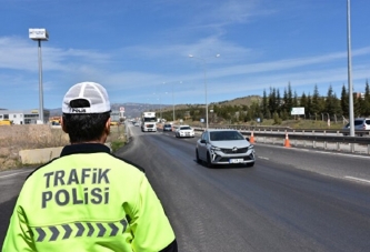 “TATİLDE TRAFİK KAZASINA DİKKAT”