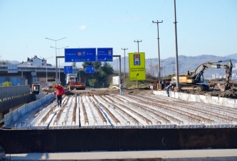 YENİ ÇALIŞLAR KÖPRÜSÜ TRAFİĞE AÇILMAYA HAZIRLANIYOR