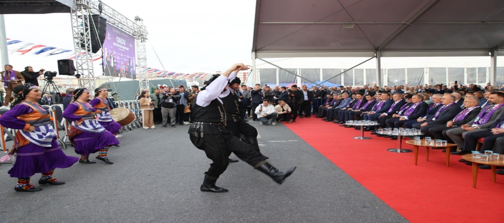 YENİKAPI’DA ORDU RÜZGARI