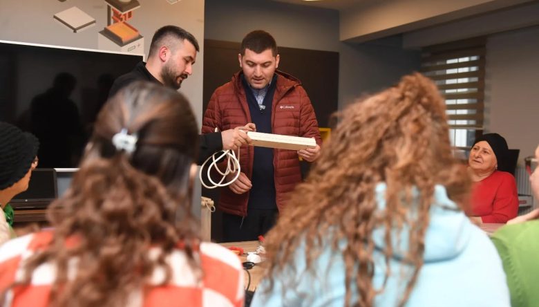 ALTINORDU’DA KADINLAR İŞ BAŞINDA