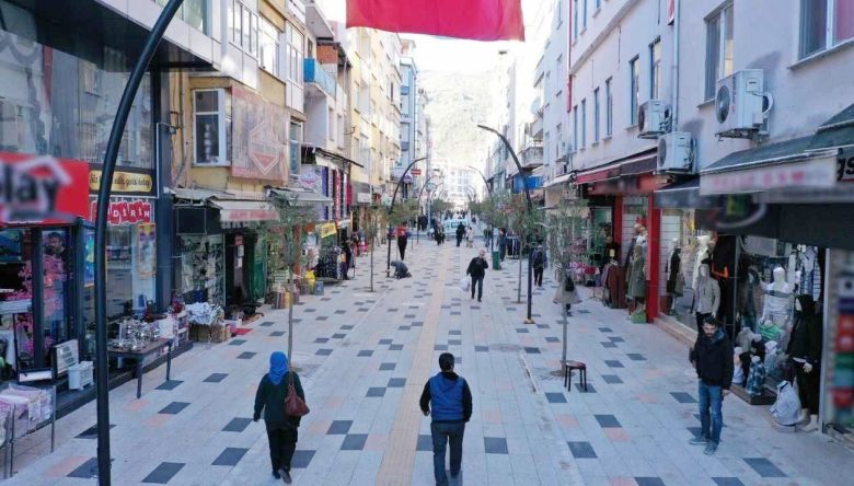 KARADENİZ’DE NÜFUS DÜŞÜYOR