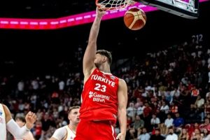 TÜRKİYE, İLK SIRADA