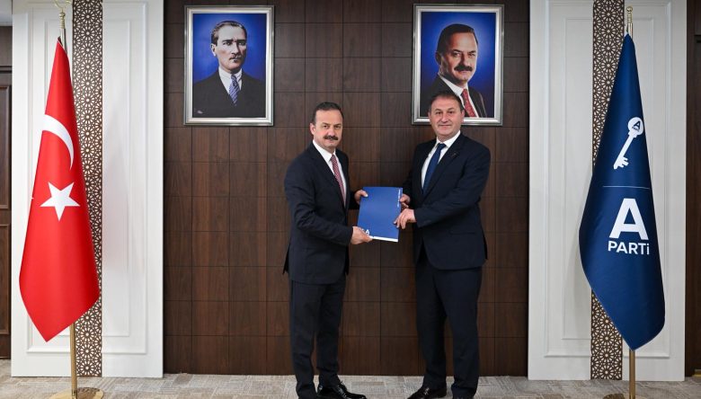 Anahtar Parti Ordu İl Başkanlığı’nda Bayrak Değişimi: Yeni Başkan Hüseyin Altaylı