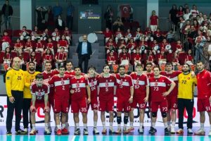 ÖZEL DAVETLE DÜNYA KUPASI’NDA