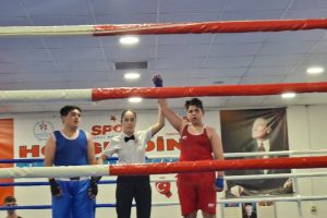 U15 BOKS ŞAMPİYONLARI BELLİ OLDU