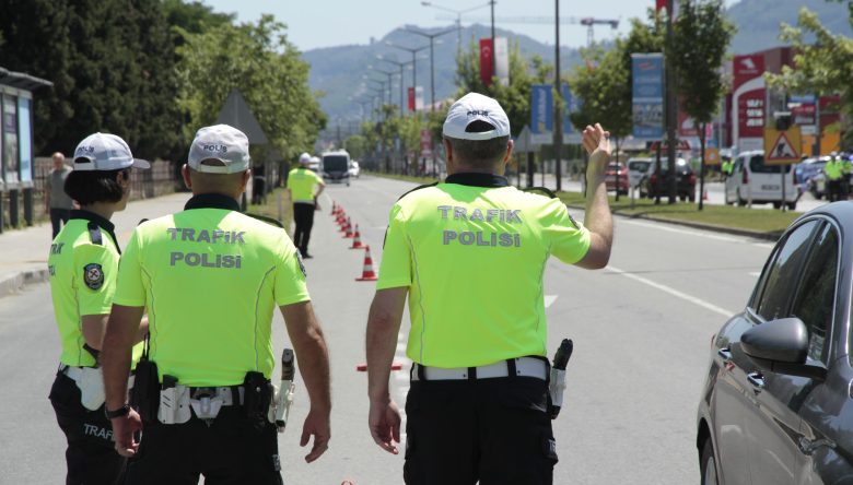 ORDU’DA BİR HAFTADA 72 TRAFİK KAZASI: 91 KİŞİ YARALANDI