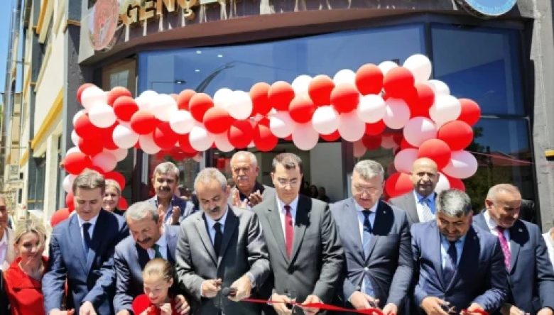 AKKUŞ GENÇLIK MERKEZI HIZMETE AÇILDI   