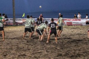 ÜNYE'DE GÖZLER KUM FUTBOLUNDA