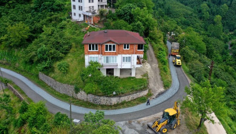 PERŞEMBE YEŞİLKÖY MAHALLESİ ASFALTLANDI
