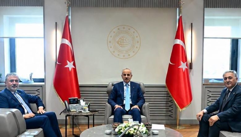 “ULAŞIM YATIRIMLARINI YAKINDAN TAKİP EDİYORUZ”