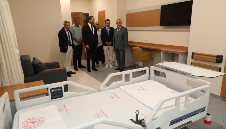 VALİ EROL’DAN ŞEHİR HASTANESİNE YAKIN TAKİP   