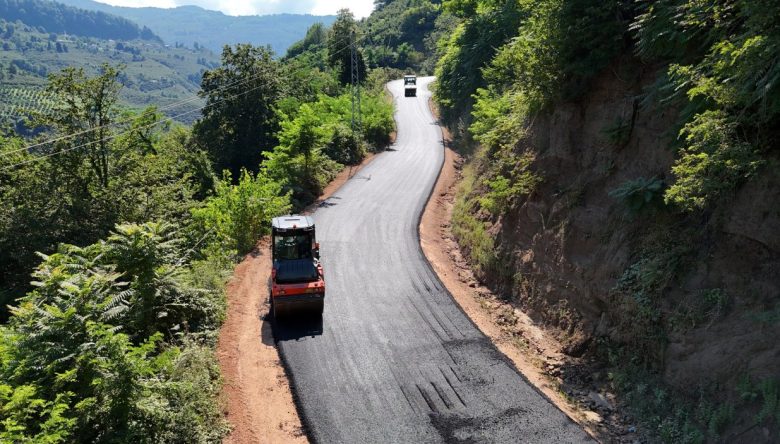 YILLARIN YOL SORUNUNA NEŞTER VURULDU