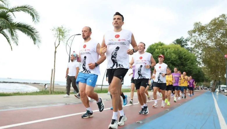 ALTINORDU’DAN TÜRKİYE’YE ZAFERE KOŞTULAR